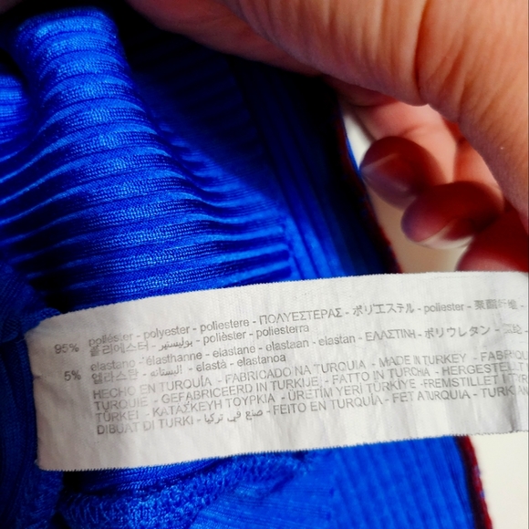 Zara shortish longsleeve - Picture 1 of 3